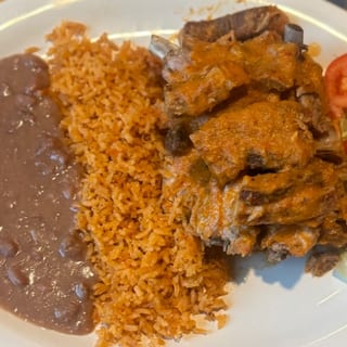 Costillas de Puerco (Pork Ribs in Sauce)